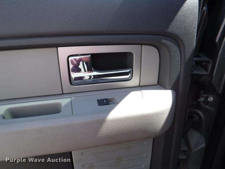 image for item DB3987 2010 Ford F150 XLT SuperCrew pickup truck