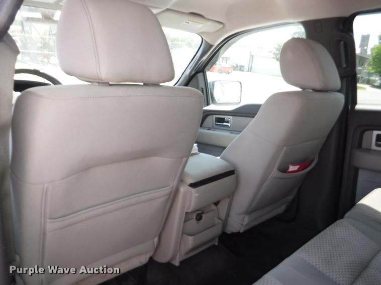 image for item DB3987 2010 Ford F150 XLT SuperCrew pickup truck