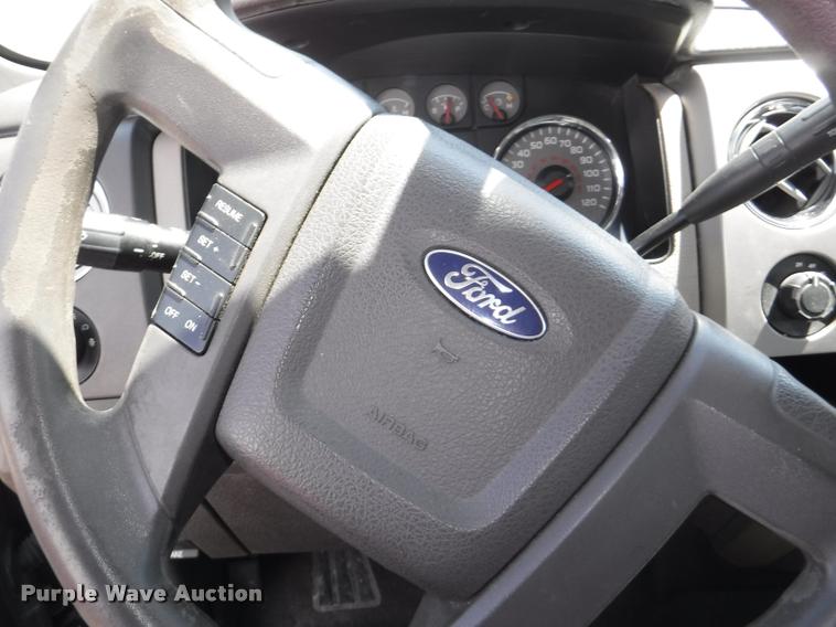 image for item DB3987 2010 Ford F150 XLT SuperCrew pickup truck