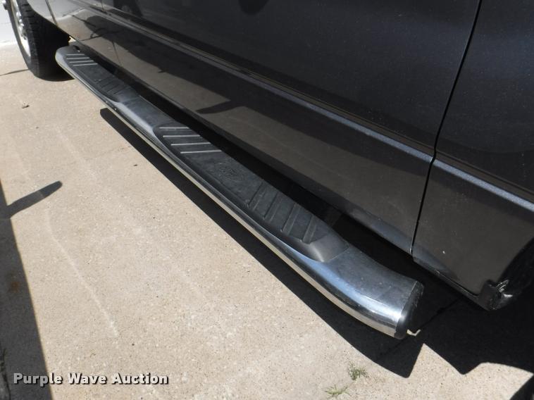 image for item DB3987 2010 Ford F150 XLT SuperCrew pickup truck