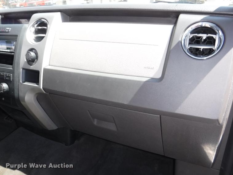 image for item DB3987 2010 Ford F150 XLT SuperCrew pickup truck