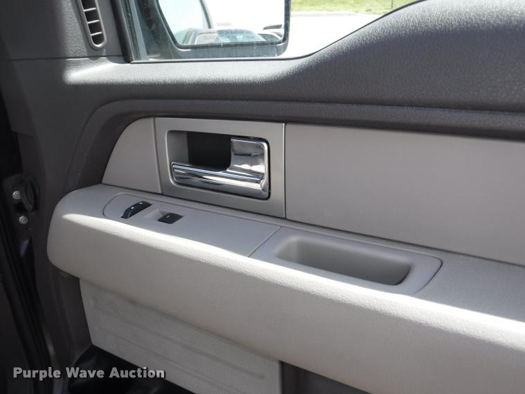 image for item DB3987 2010 Ford F150 XLT SuperCrew pickup truck