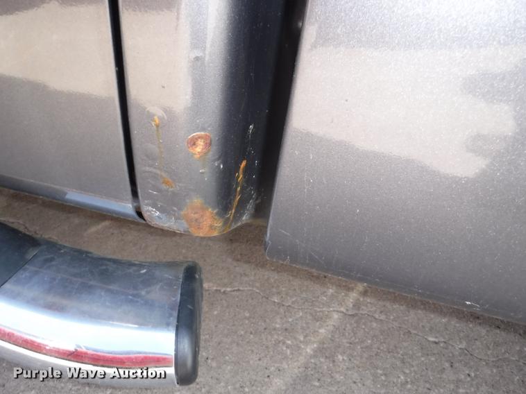 image for item DB3987 2010 Ford F150 XLT SuperCrew pickup truck