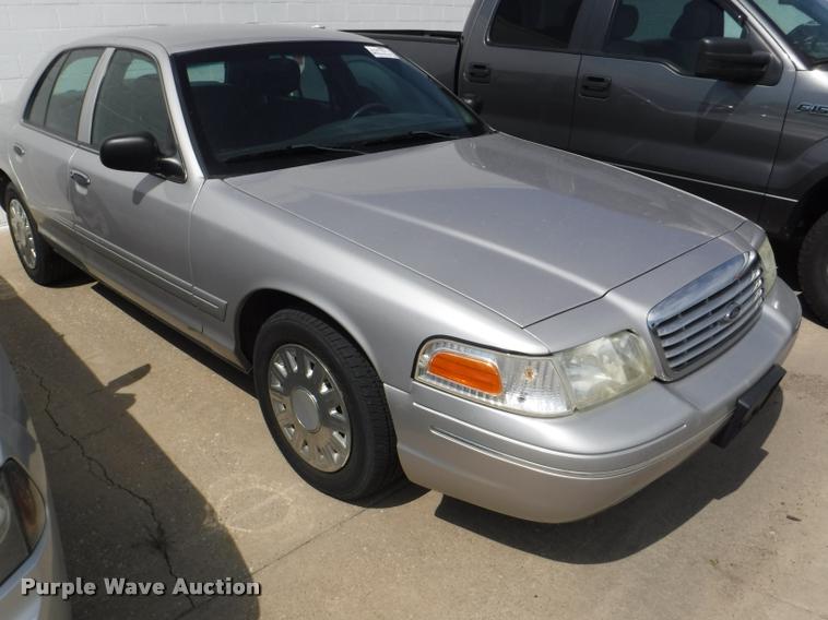 image for item DB3988 2005 Ford Crown Victoria Police Interceptor