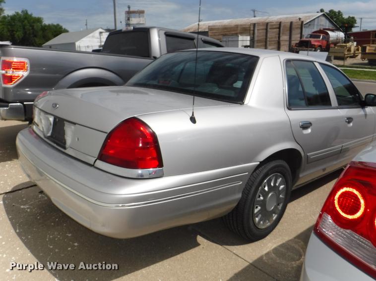 image for item DB3988 2005 Ford Crown Victoria Police Interceptor