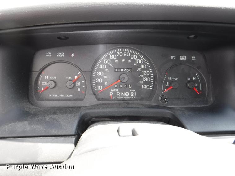 image for item DB3988 2005 Ford Crown Victoria Police Interceptor