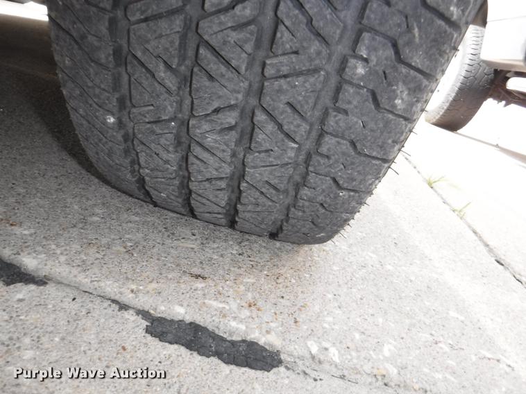 image for item DB3988 2005 Ford Crown Victoria Police Interceptor