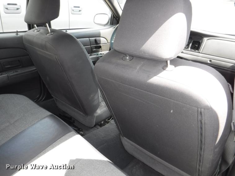 image for item DB3988 2005 Ford Crown Victoria Police Interceptor