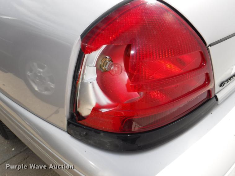 image for item DB3988 2005 Ford Crown Victoria Police Interceptor