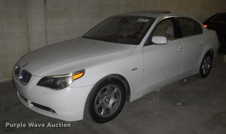 image for item DB3990 2004 BMW 525i