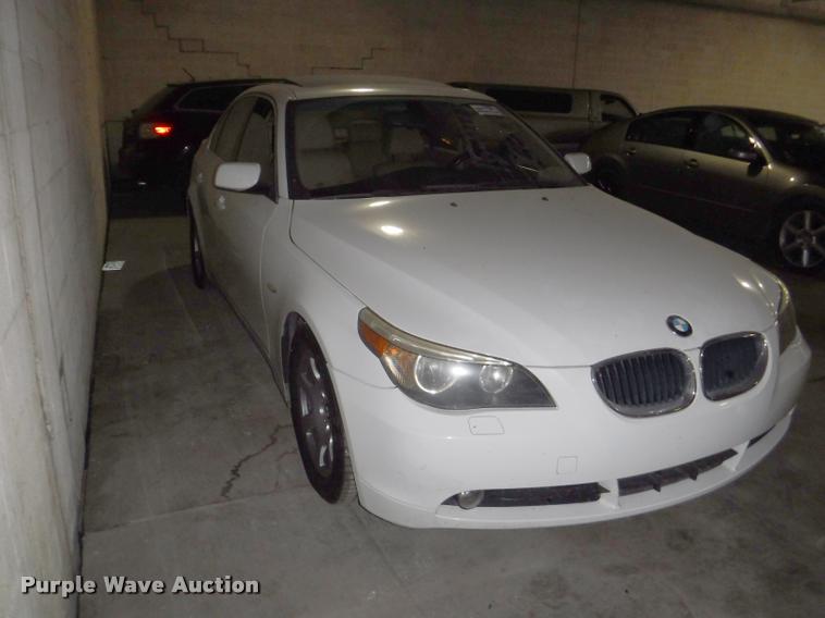 image for item DB3990 2004 BMW 525i