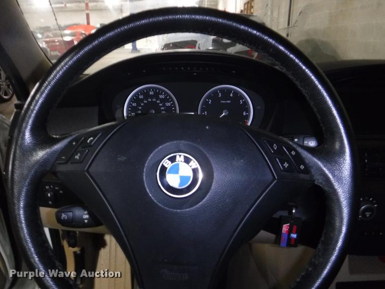 image for item DB3990 2004 BMW 525i