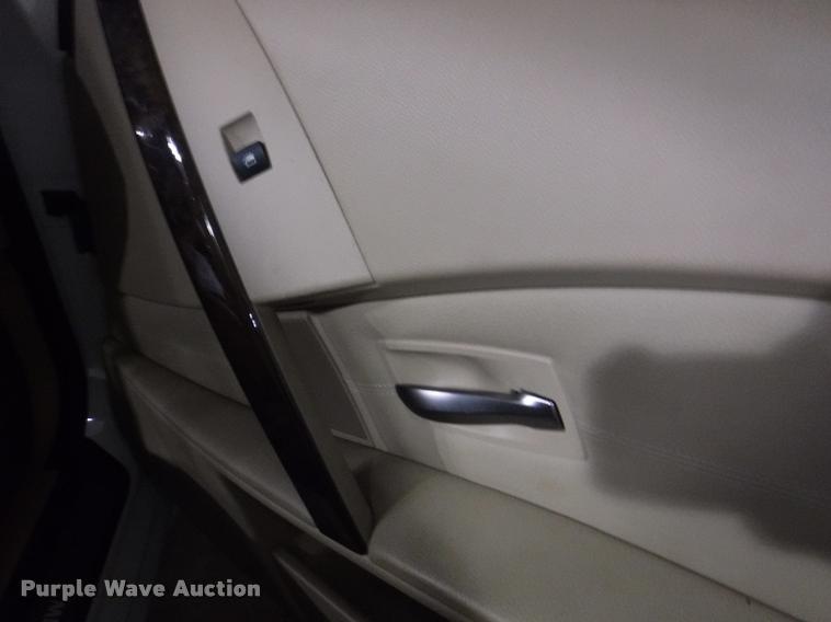 image for item DB3990 2004 BMW 525i