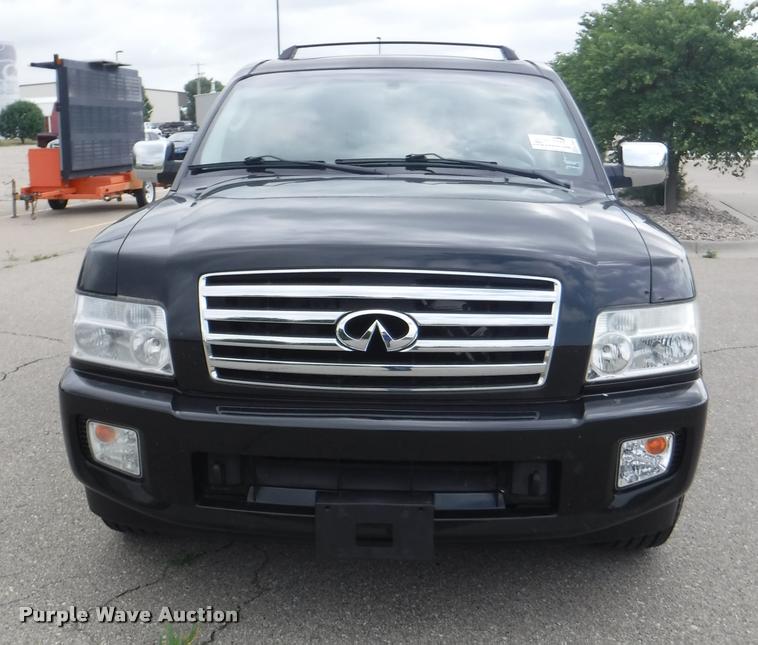 image for item K5960 2005 Infiniti QX56 SUV
