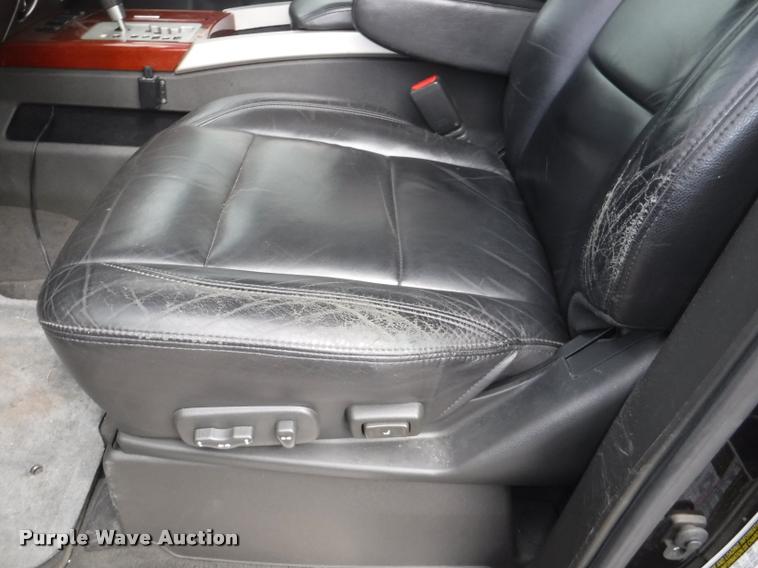 image for item K5960 2005 Infiniti QX56 SUV