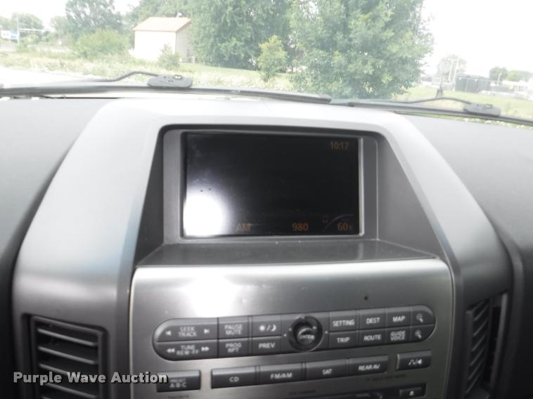 image for item K5960 2005 Infiniti QX56 SUV