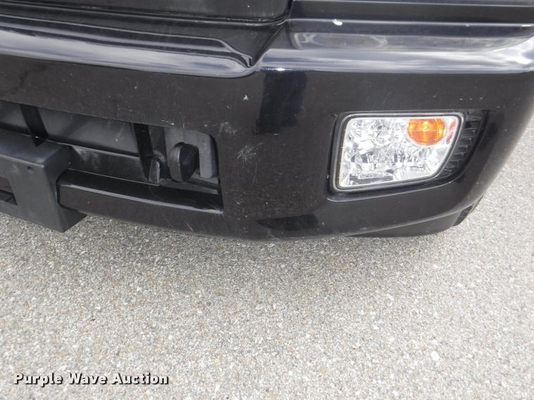 image for item K5960 2005 Infiniti QX56 SUV