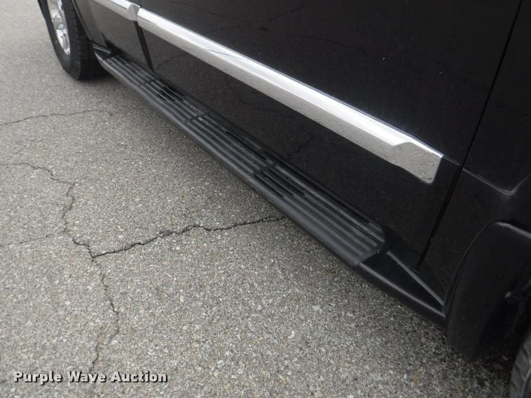 image for item K5960 2005 Infiniti QX56 SUV