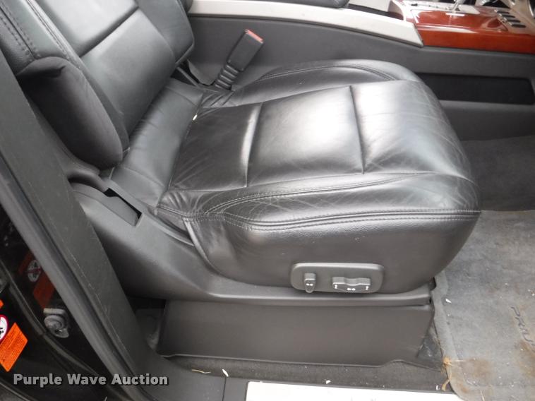 image for item K5960 2005 Infiniti QX56 SUV