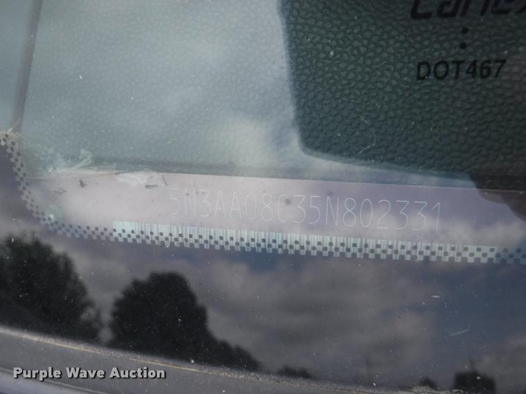 image for item K5960 2005 Infiniti QX56 SUV