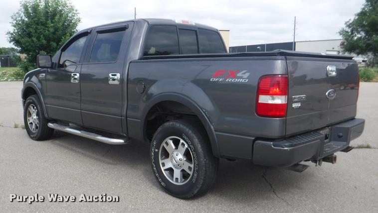 image for item K5961 2005 Ford F150 SuperCrew pickup truck