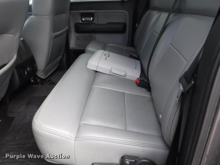 image for item K5961 2005 Ford F150 SuperCrew pickup truck