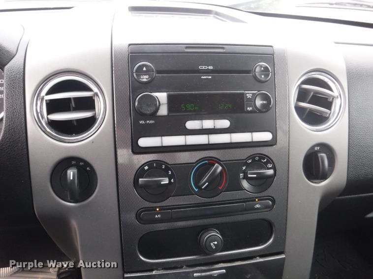 image for item K5961 2005 Ford F150 SuperCrew pickup truck