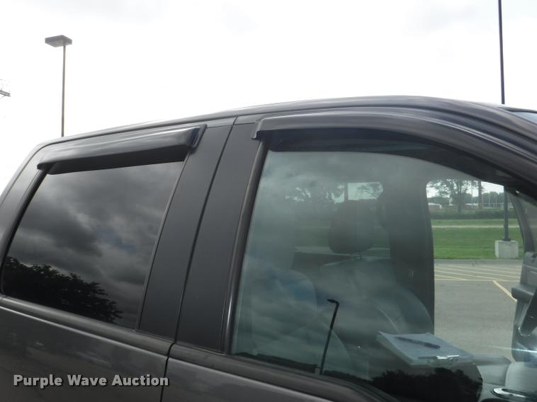 image for item K5961 2005 Ford F150 SuperCrew pickup truck