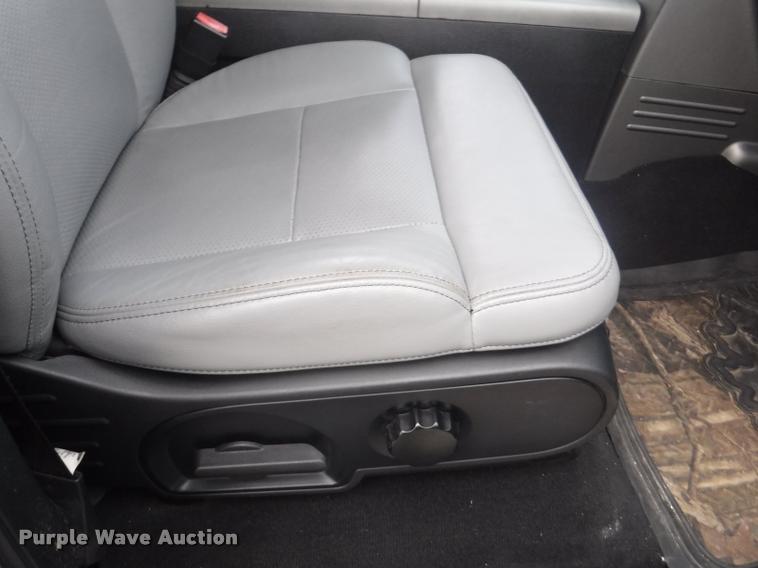 image for item K5961 2005 Ford F150 SuperCrew pickup truck