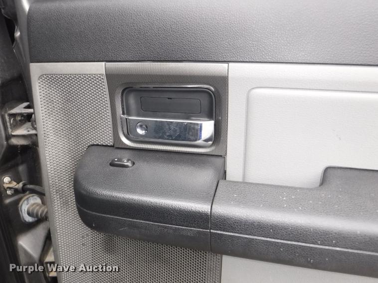 image for item K5961 2005 Ford F150 SuperCrew pickup truck