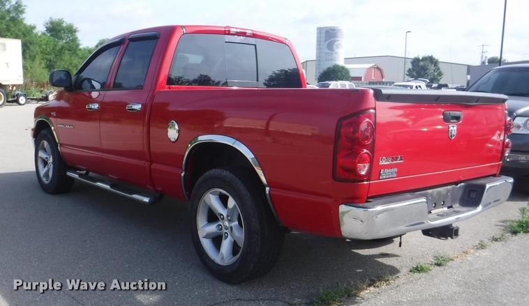 image for item K5962 2007 Dodge Ram 1500 Quad Cab pickup truck