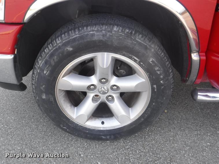 image for item K5962 2007 Dodge Ram 1500 Quad Cab pickup truck