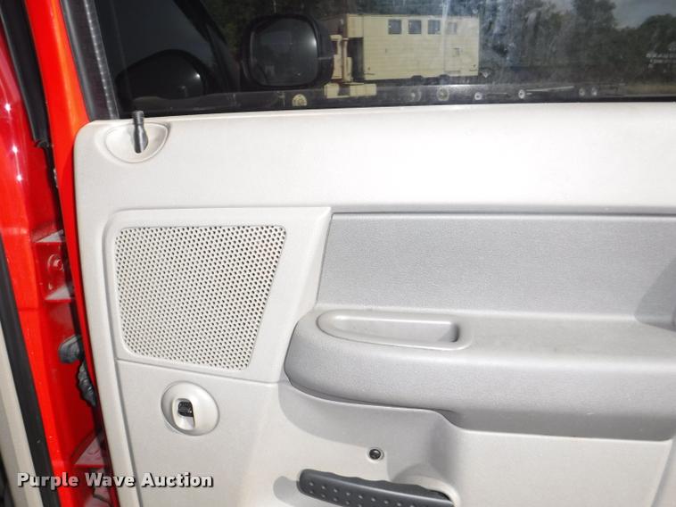 image for item K5962 2007 Dodge Ram 1500 Quad Cab pickup truck