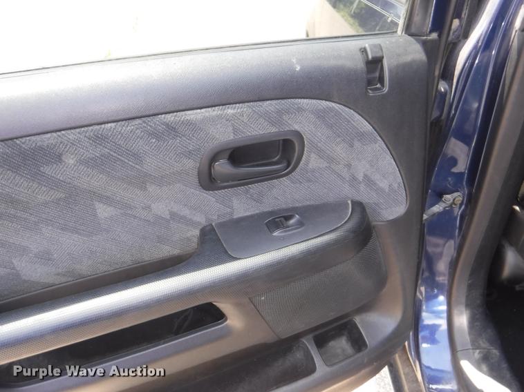 image for item K5963 2003 Honda CR-V SUV