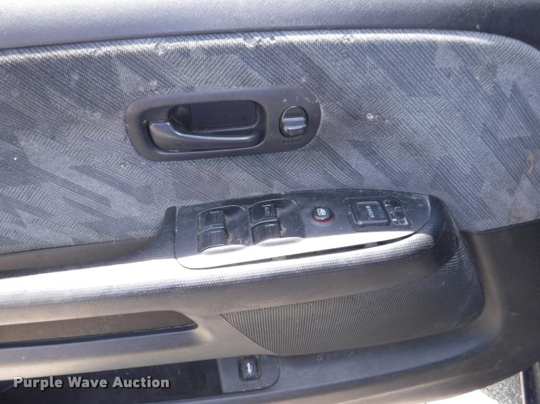 image for item K5963 2003 Honda CR-V SUV