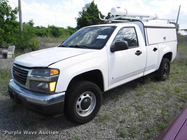 image for item K5972 2008 GMC Canyon pickup truck