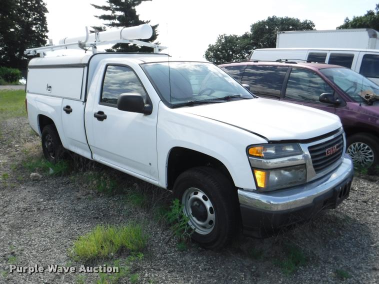 image for item K5972 2008 GMC Canyon pickup truck