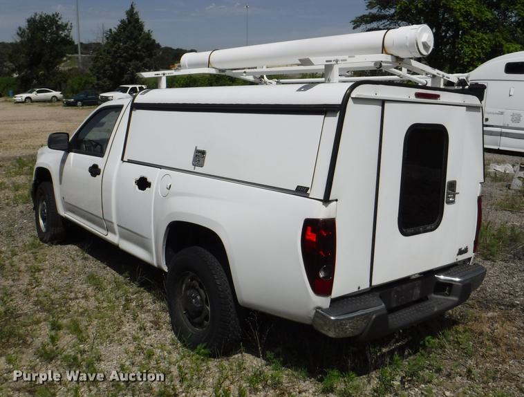 image for item K5972 2008 GMC Canyon pickup truck