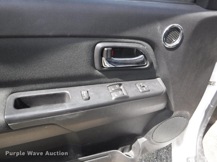 image for item K5972 2008 GMC Canyon pickup truck