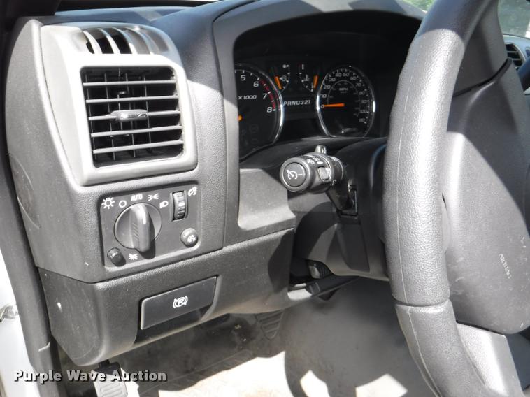 image for item K5972 2008 GMC Canyon pickup truck