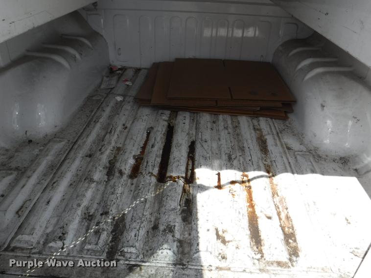 image for item K5972 2008 GMC Canyon pickup truck