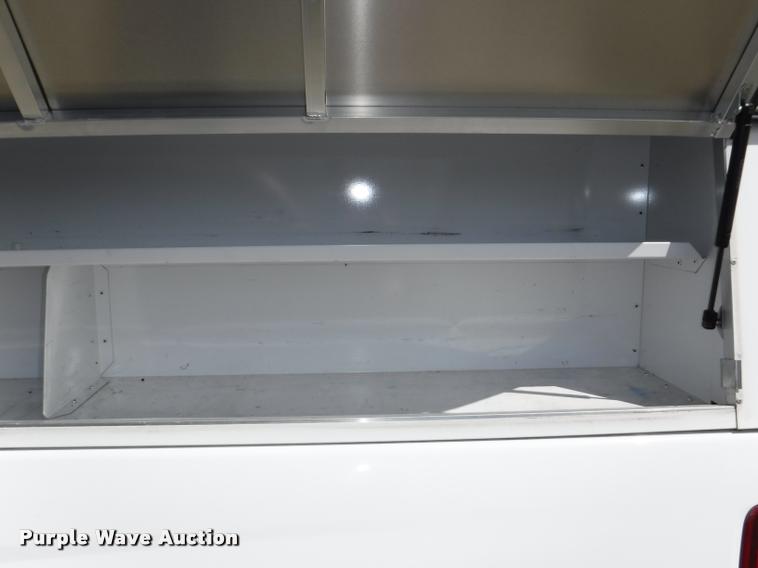 image for item K5972 2008 GMC Canyon pickup truck