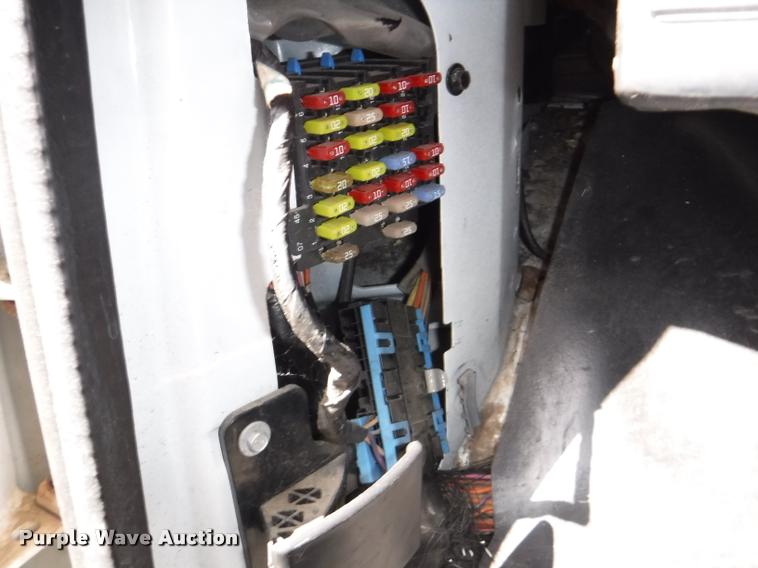 image for item K5974 2002 Chevrolet Express 3500 Cargo box truck