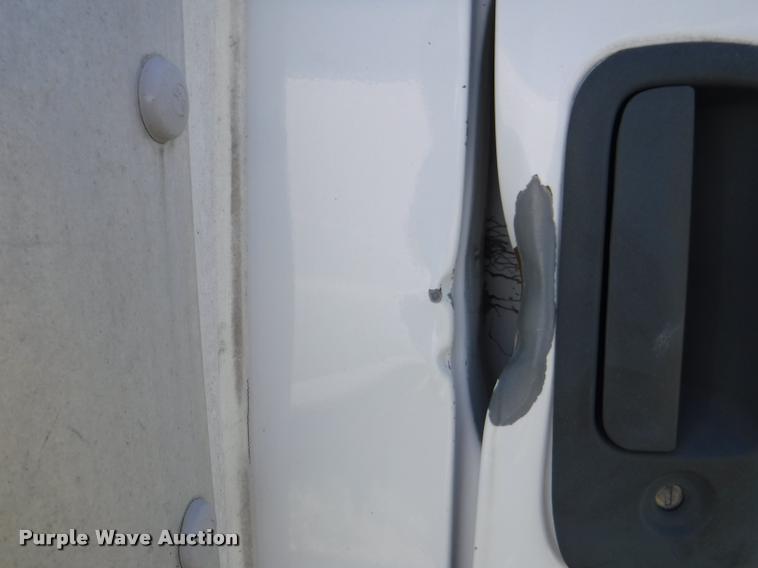 image for item K5974 2002 Chevrolet Express 3500 Cargo box truck