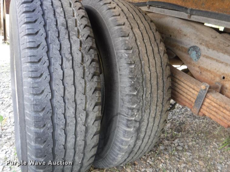 image for item K5974 2002 Chevrolet Express 3500 Cargo box truck