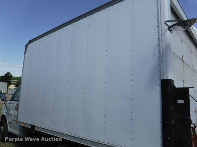 image for item K5974 2002 Chevrolet Express 3500 Cargo box truck