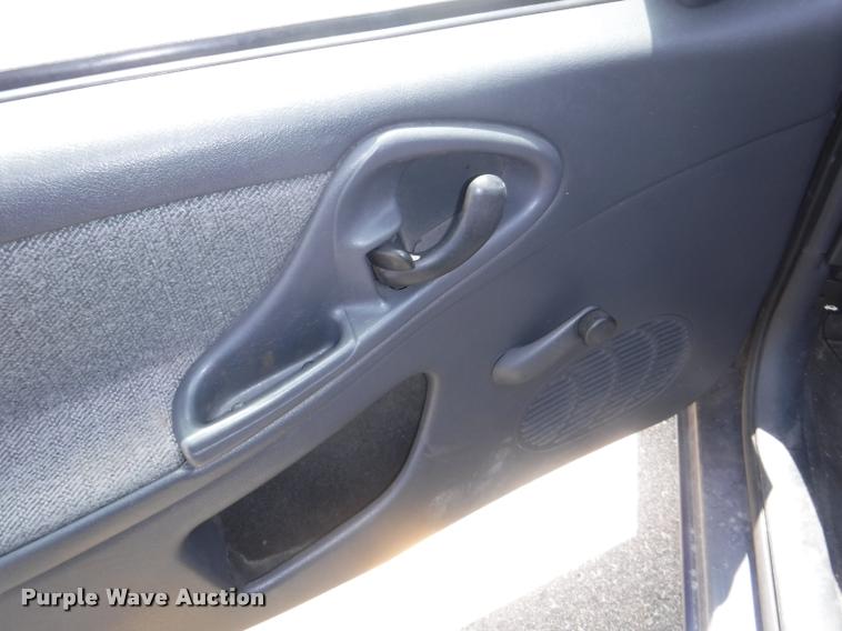 image for item K5976 2000 Chevrolet Cavalier