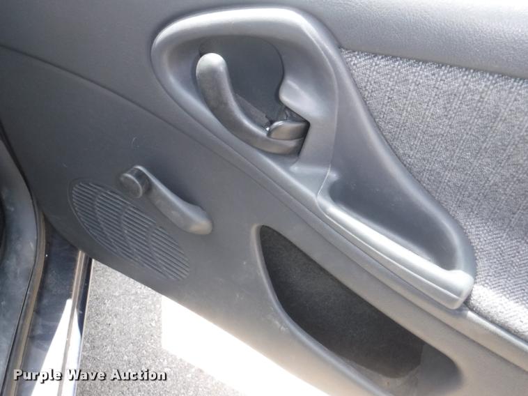 image for item K5976 2000 Chevrolet Cavalier