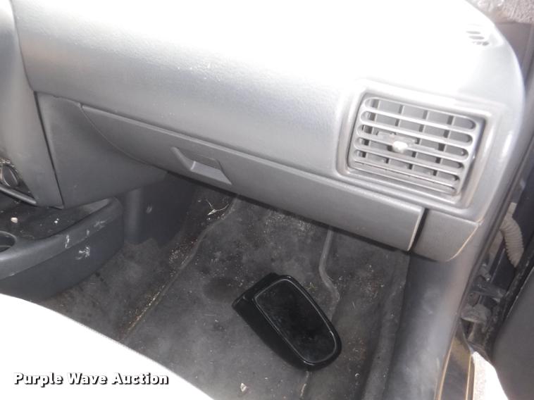 image for item K5976 2000 Chevrolet Cavalier