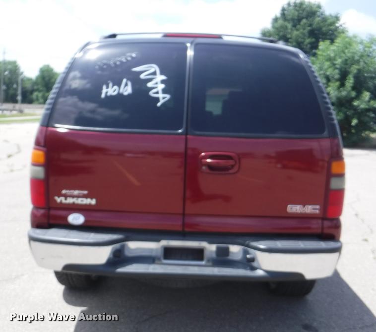 image for item K5983 2003 GMC Yukon SUV